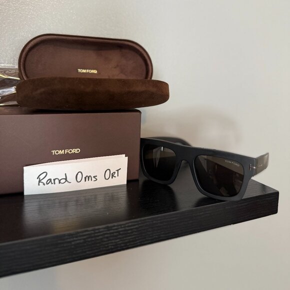 Tom Ford Sunglasses FT0711-N - Picture 1 of 16